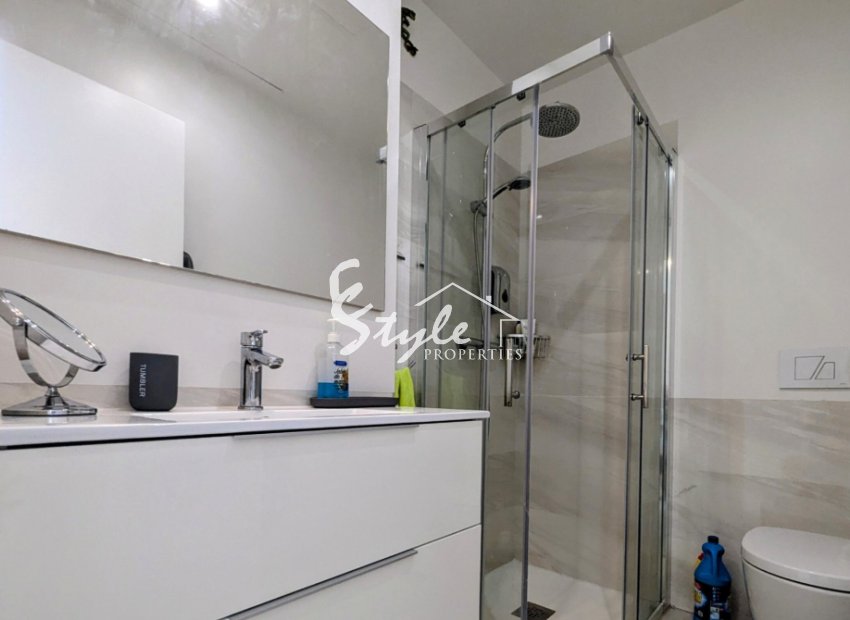 Resale - Apartamento - Orihuela-Costa - Villamartin