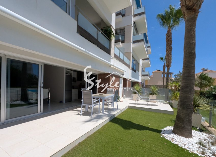 Resale - Apartamento - Orihuela-Costa - Villamartin