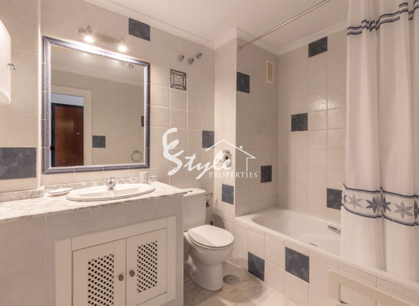 Resale - Apartamento - Orihuela-Costa - Villamartin