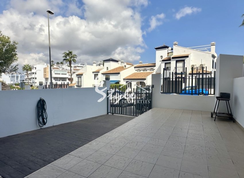 Resale - Apartamento - Orihuela-Costa - Villamartin