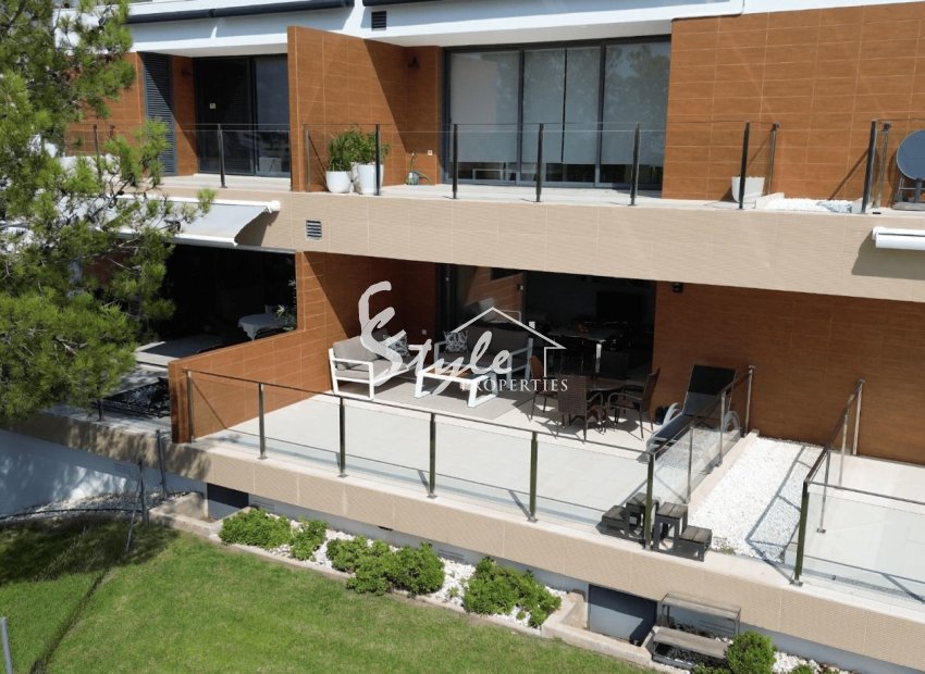 Resale - Apartamento - Orihuela-Costa - Villamartin