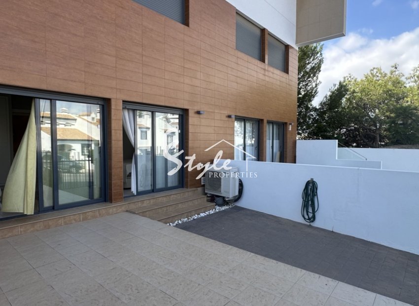 Resale - Apartamento - Orihuela-Costa - Villamartin