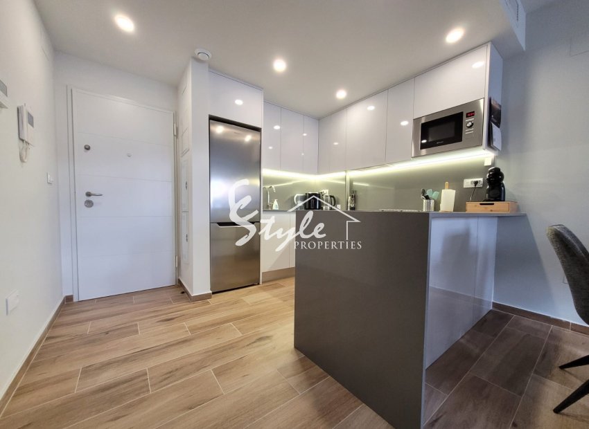 Resale - Apartamento - Orihuela Costa - Villamartin