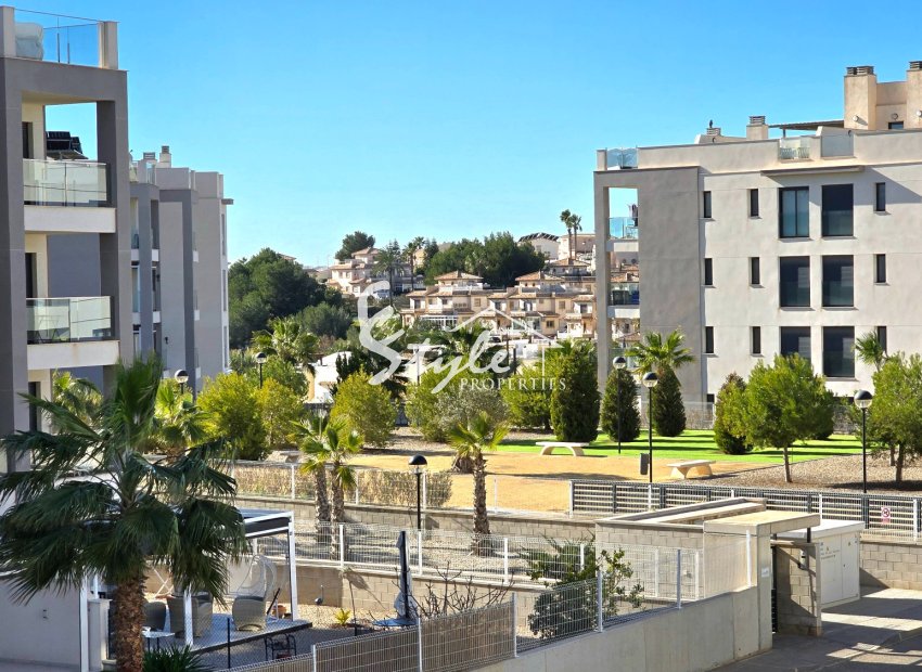 Resale - Apartamento - Orihuela Costa - Villamartin