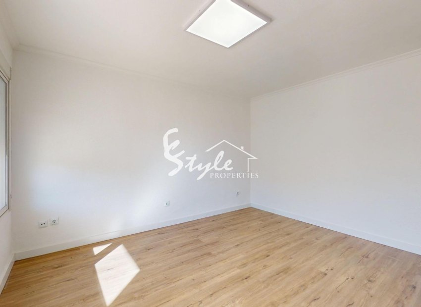 Resale - Apartamento - Orihuela-Costa - Villamartin