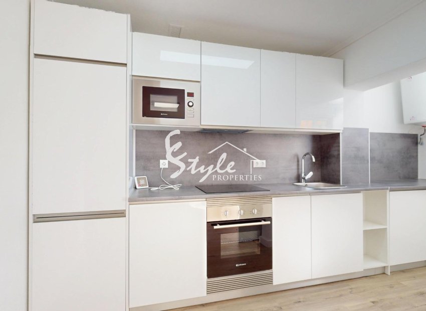 Resale - Apartamento - Orihuela-Costa - Villamartin
