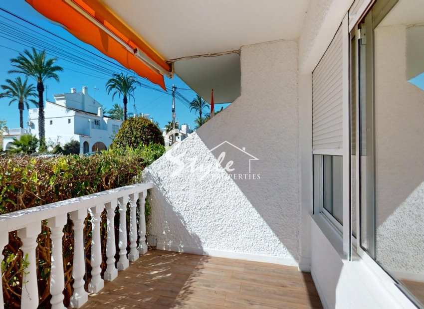 Resale - Apartamento - Orihuela-Costa - Villamartin