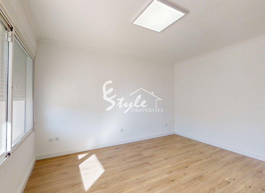 Resale - Apartamento - Orihuela-Costa - Villamartin