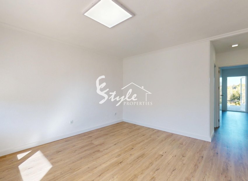 Resale - Apartamento - Orihuela-Costa - Villamartin