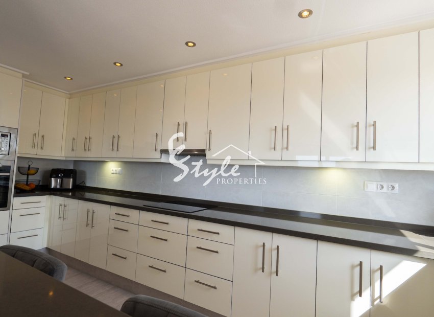 Resale - Apartamento - Orihuela-Costa - Villamartin