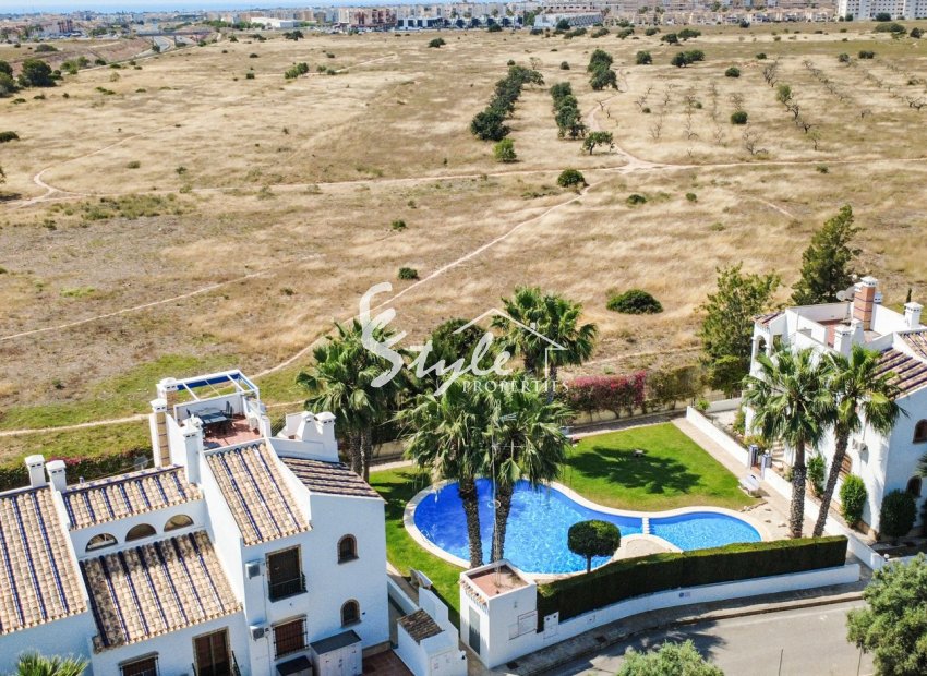 Resale - Apartamento - Orihuela-Costa - Villamartin