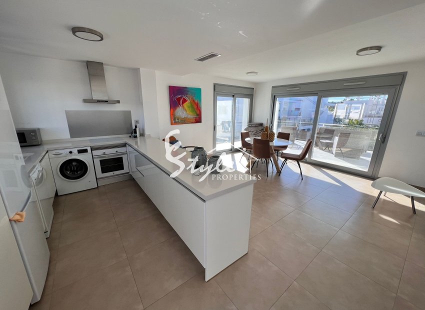 Resale - Apartamento - Orihuela-Costa - Vistabella Golf