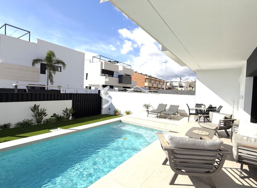 Resale - Apartamento - Pilar de la Horadada - Costa Blanca Sur