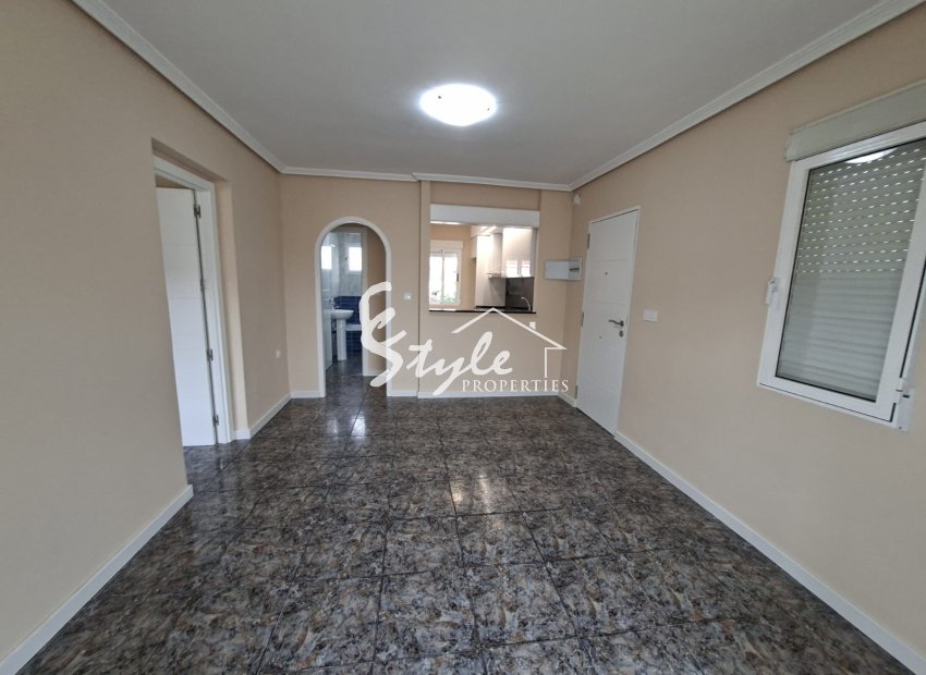 Resale - Apartamento - Playa Flamenca - Res. San Antonio