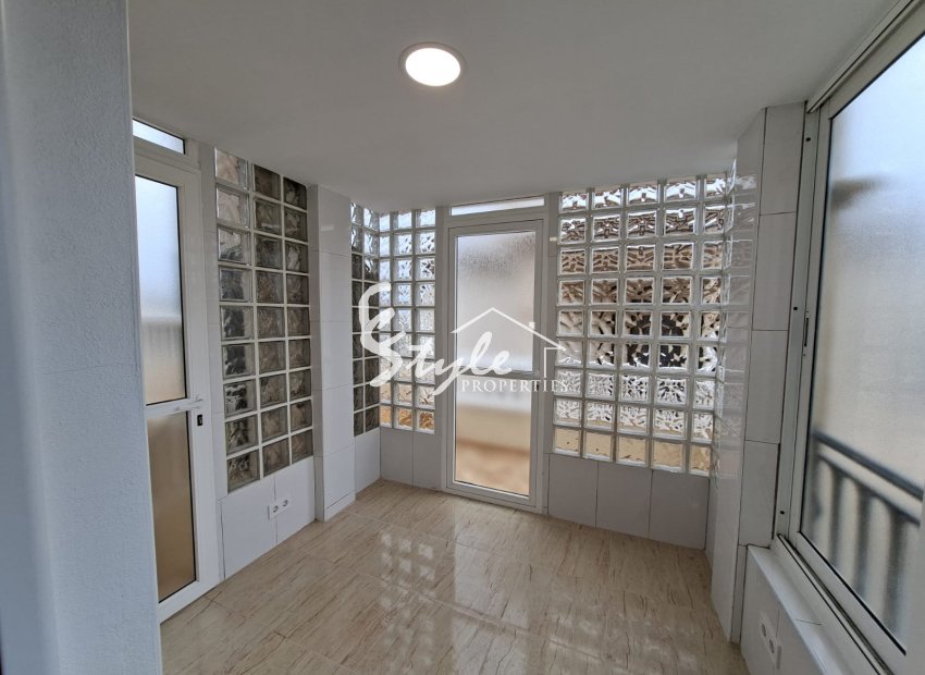Resale - Apartamento - Playa Flamenca - Res. San Antonio