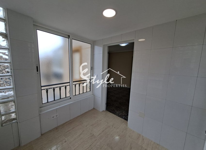 Resale - Apartamento - Playa Flamenca - Res. San Antonio