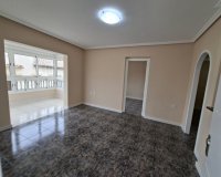 Resale - Apartamento - Playa Flamenca - Res. San Antonio
