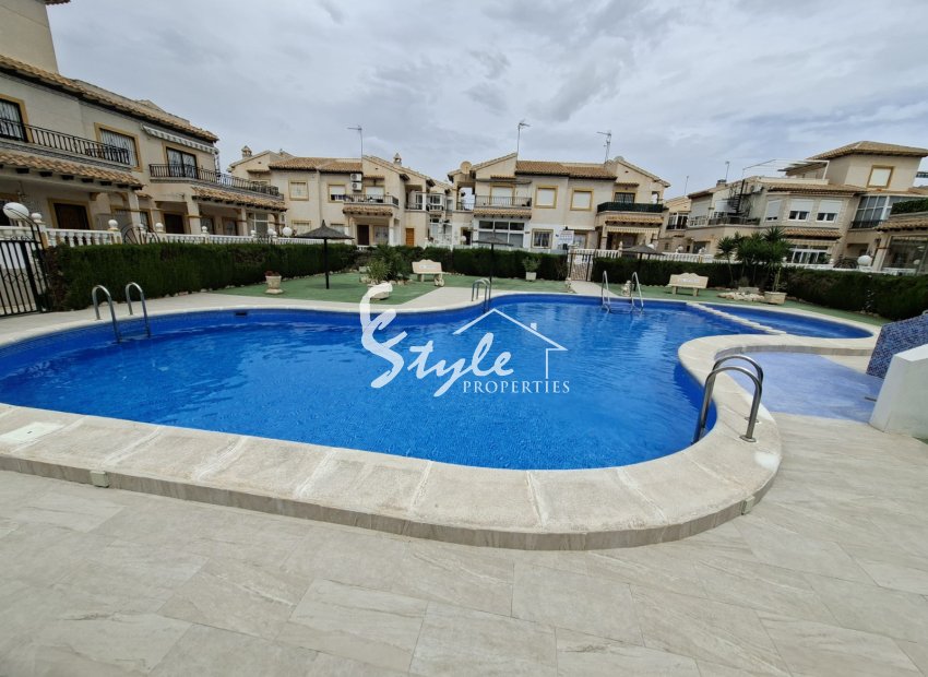 Resale - Apartamento - Playa Flamenca - Res. San Antonio