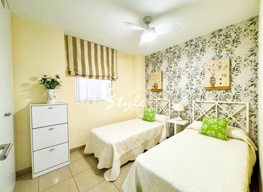 Resale - Apartamento - Playa Flamenca