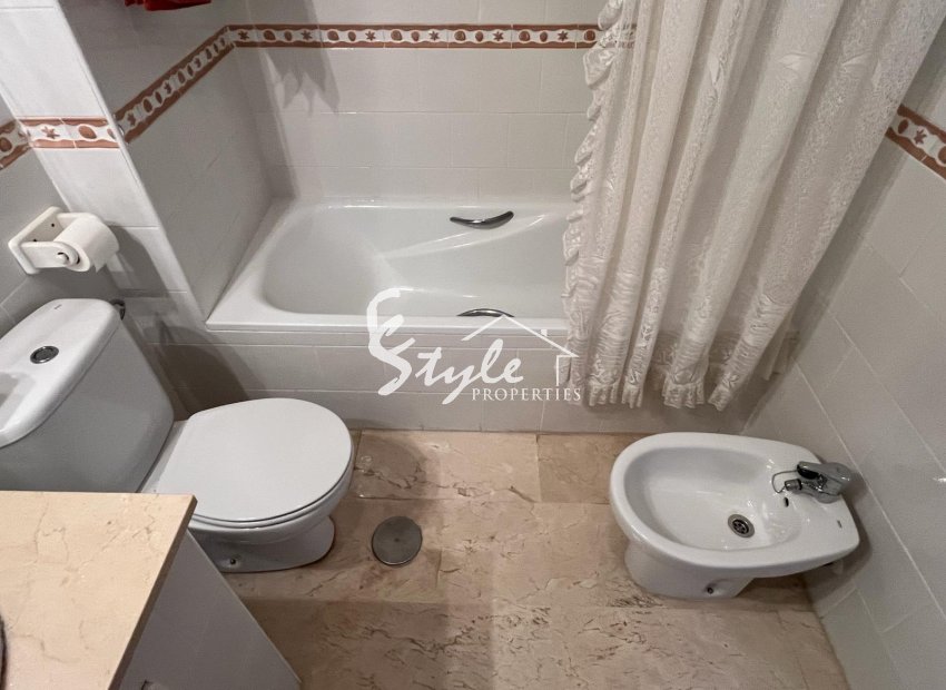 Resale - Apartamento - Playa Flamenca