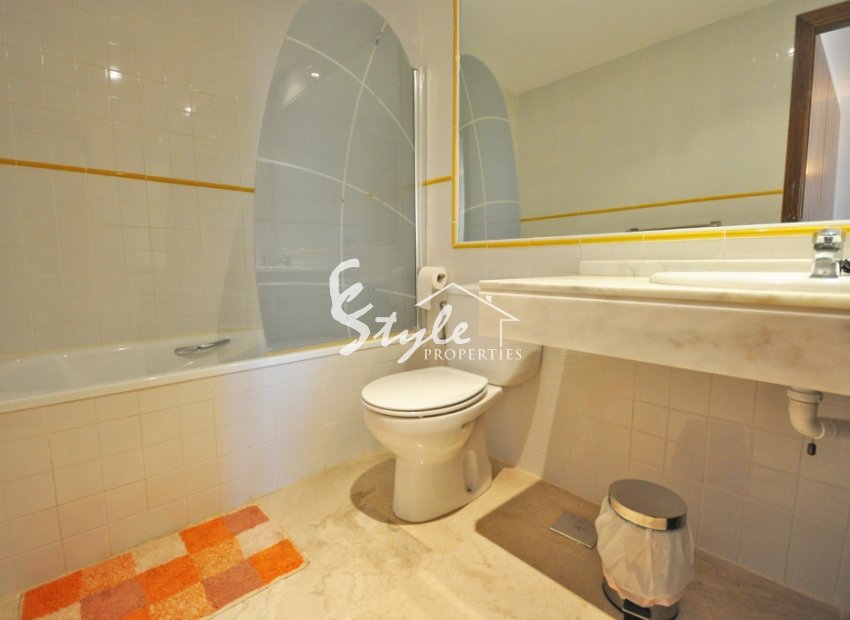 Resale - Apartamento - Punta Prima - La Entrada