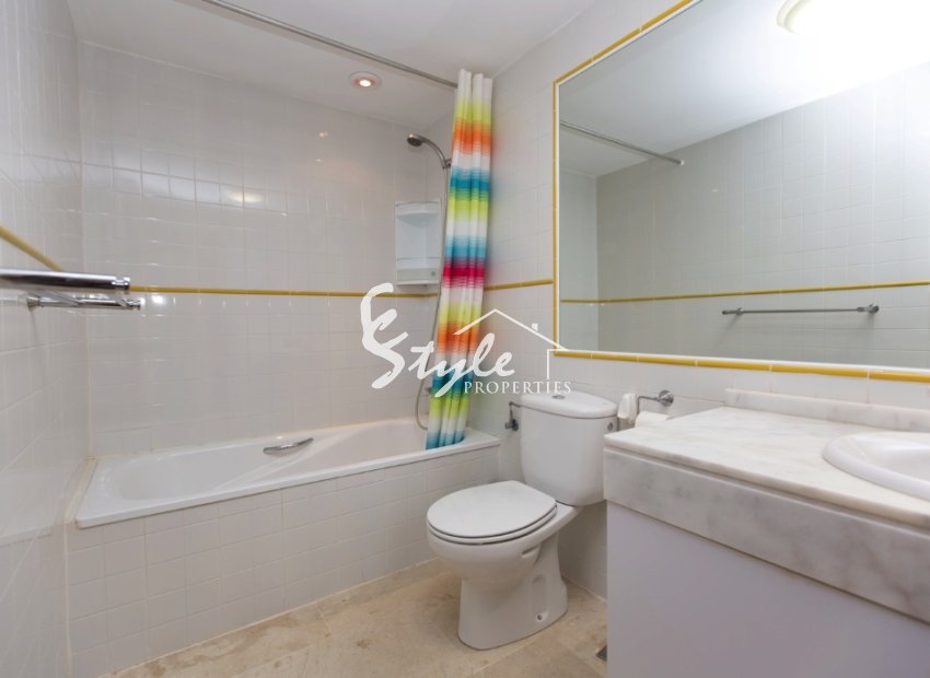 Resale - Apartamento - Punta Prima - La Entrada