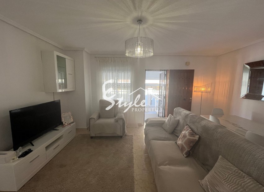 Resale - Apartamento - Punta Prima - Serena