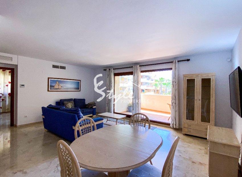 Resale - Apartamento - Punta Prima