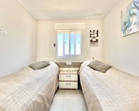 Resale - Apartamento - Punta Prima