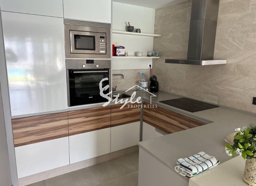 Resale - Apartamento - Punta Prima