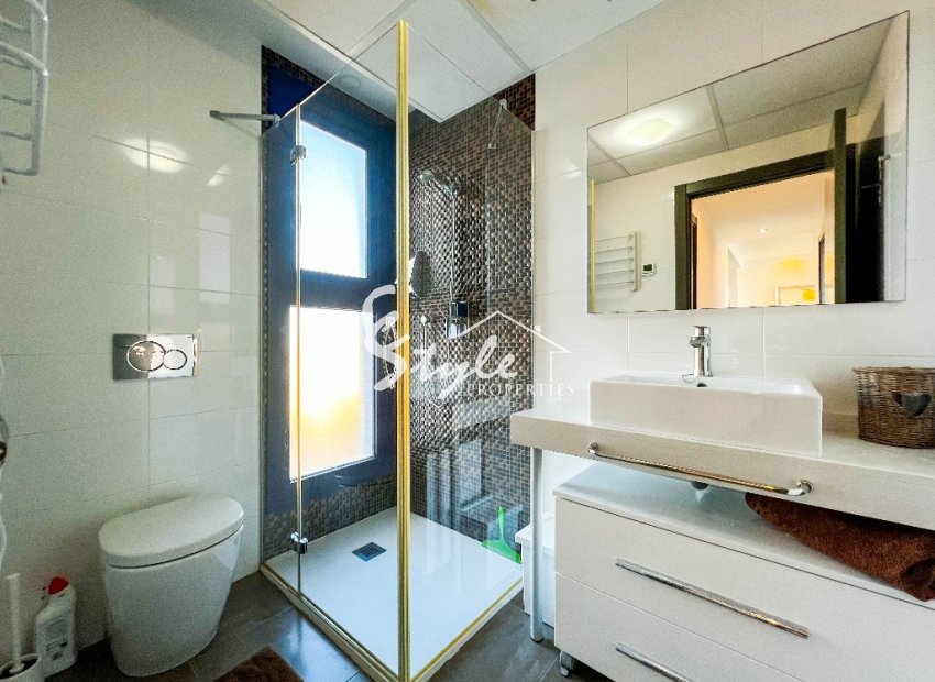 Resale - Apartamento - Punta Prima