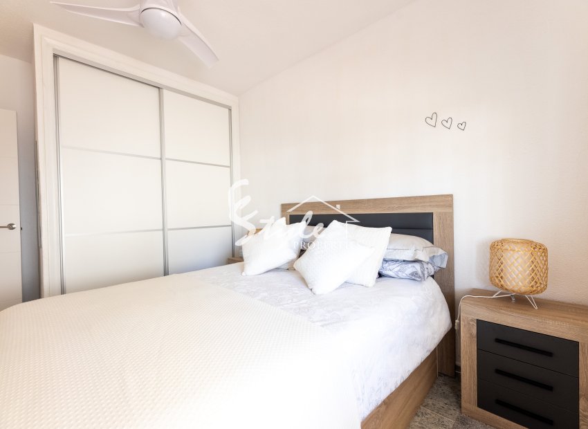 Resale - Apartamento - Punta Prima