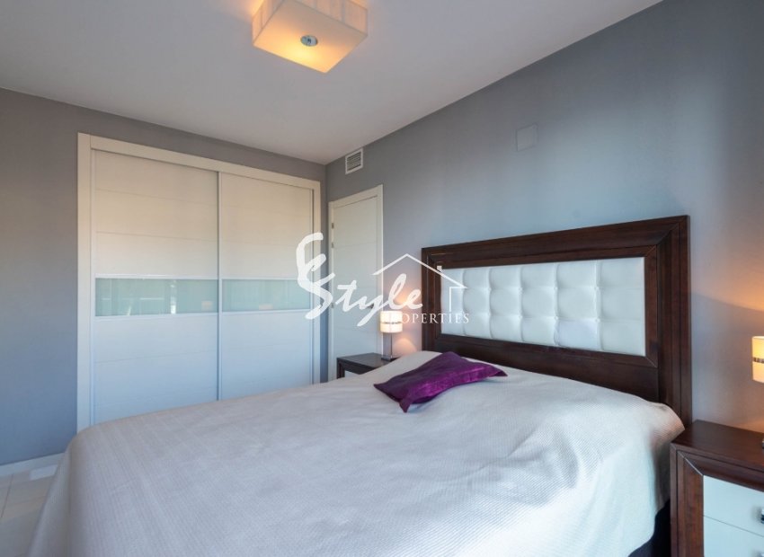 Resale - Apartamento - Punta Prima