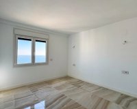 Resale - Apartamento - Punta Prima
