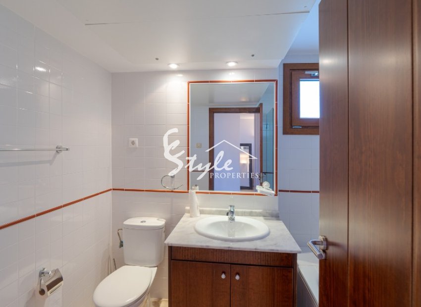 Resale - Apartamento - Punta Prima