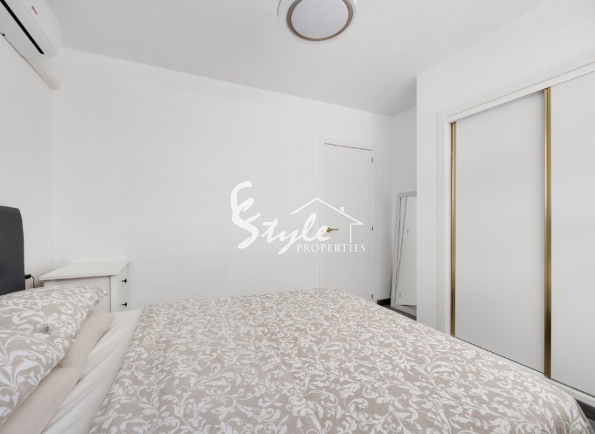 Resale - Apartamento - Punta Prima