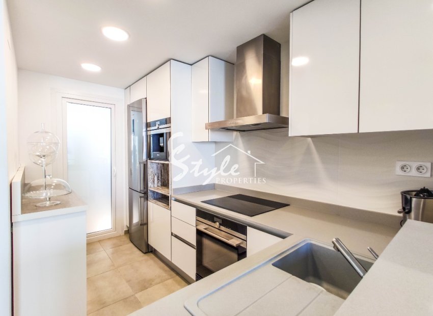 Resale - Apartamento - Punta Prima