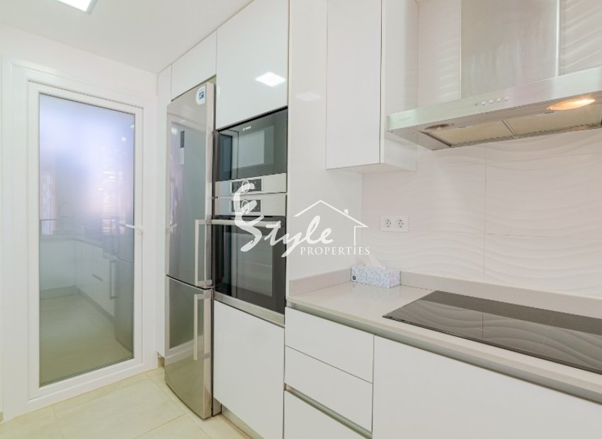 Resale - Apartamento - Punta Prima