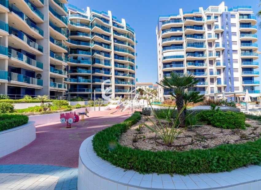 Resale - Apartamento - Punta Prima