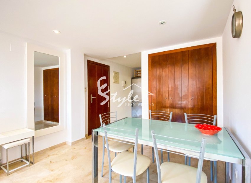 Resale - Apartamento - Punta Prima