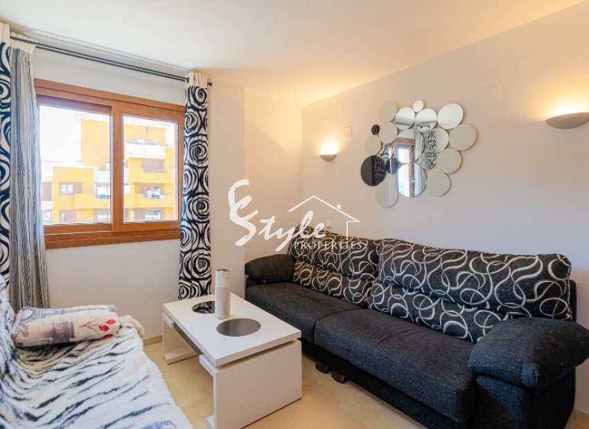 Resale - Apartamento - Punta Prima