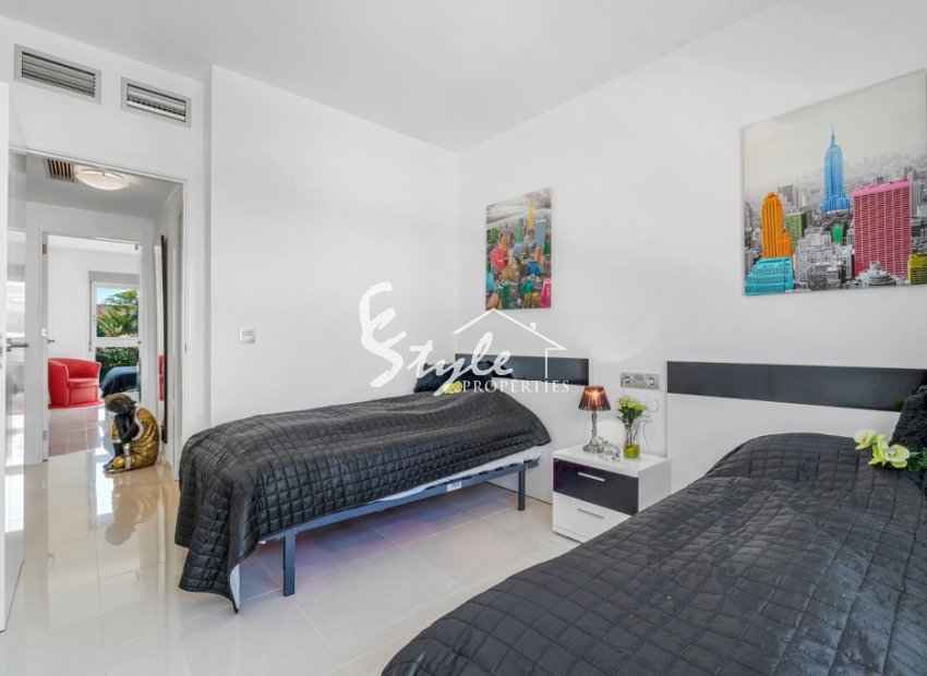 Resale - Apartamento - Punta Prima