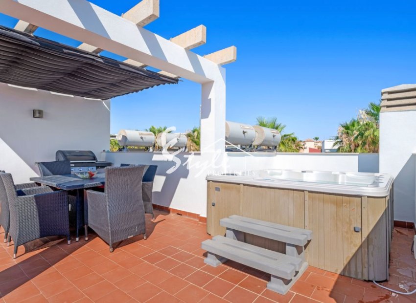 Resale - Apartamento - Punta Prima