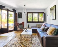 Resale - Apartamento - Punta Prima