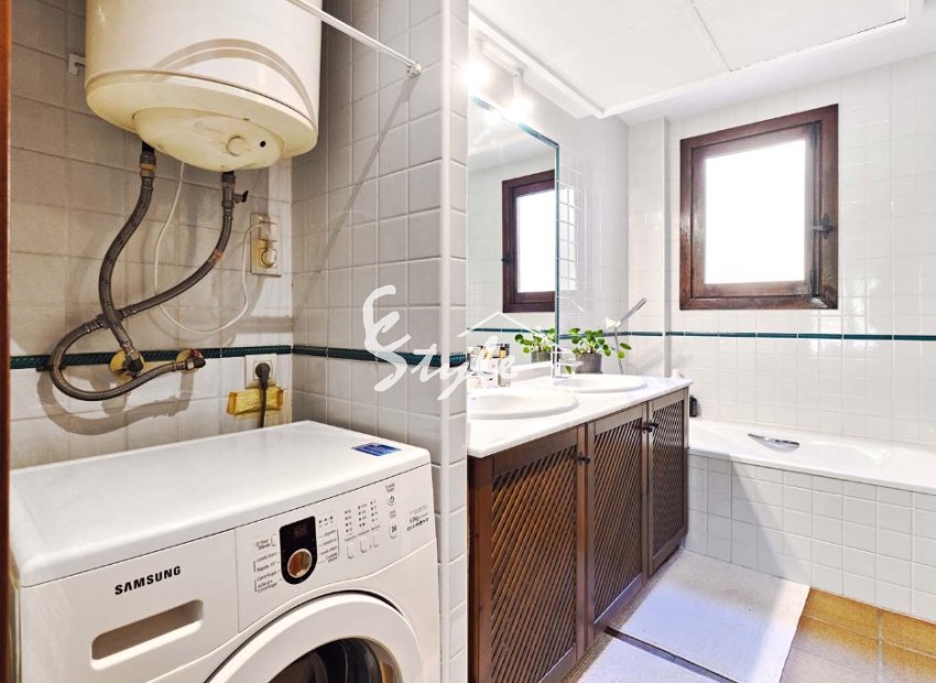 Resale - Apartamento - Punta Prima