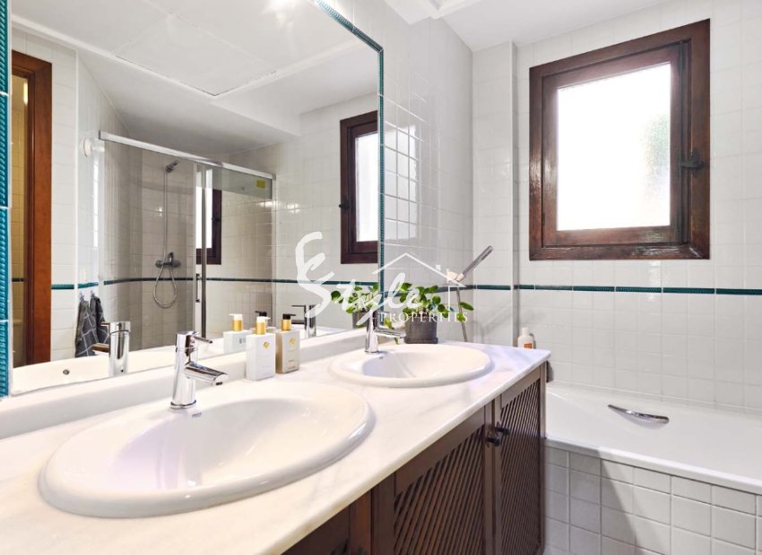 Resale - Apartamento - Punta Prima