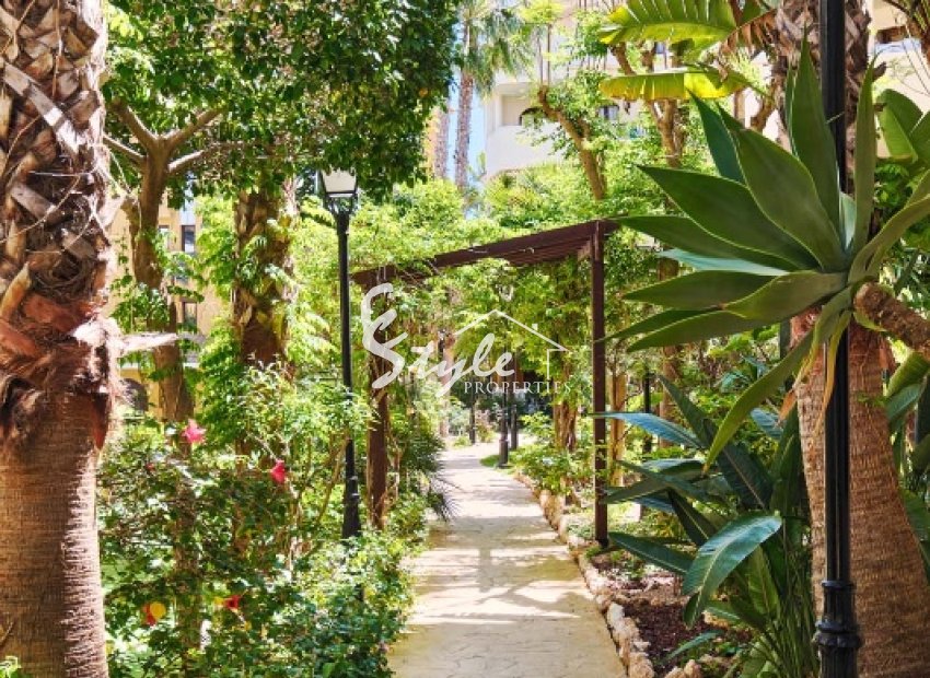 Resale - Apartamento - Punta Prima