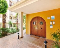 Resale - Apartamento - Punta Prima