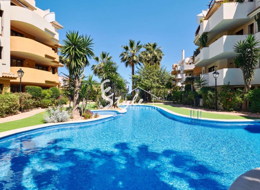 Resale - Apartamento - Punta Prima