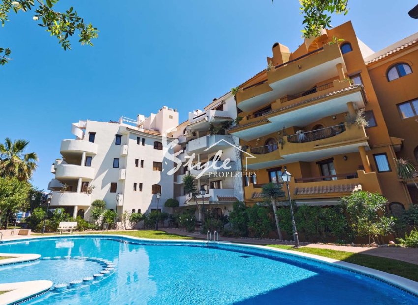 Resale - Apartamento - Punta Prima